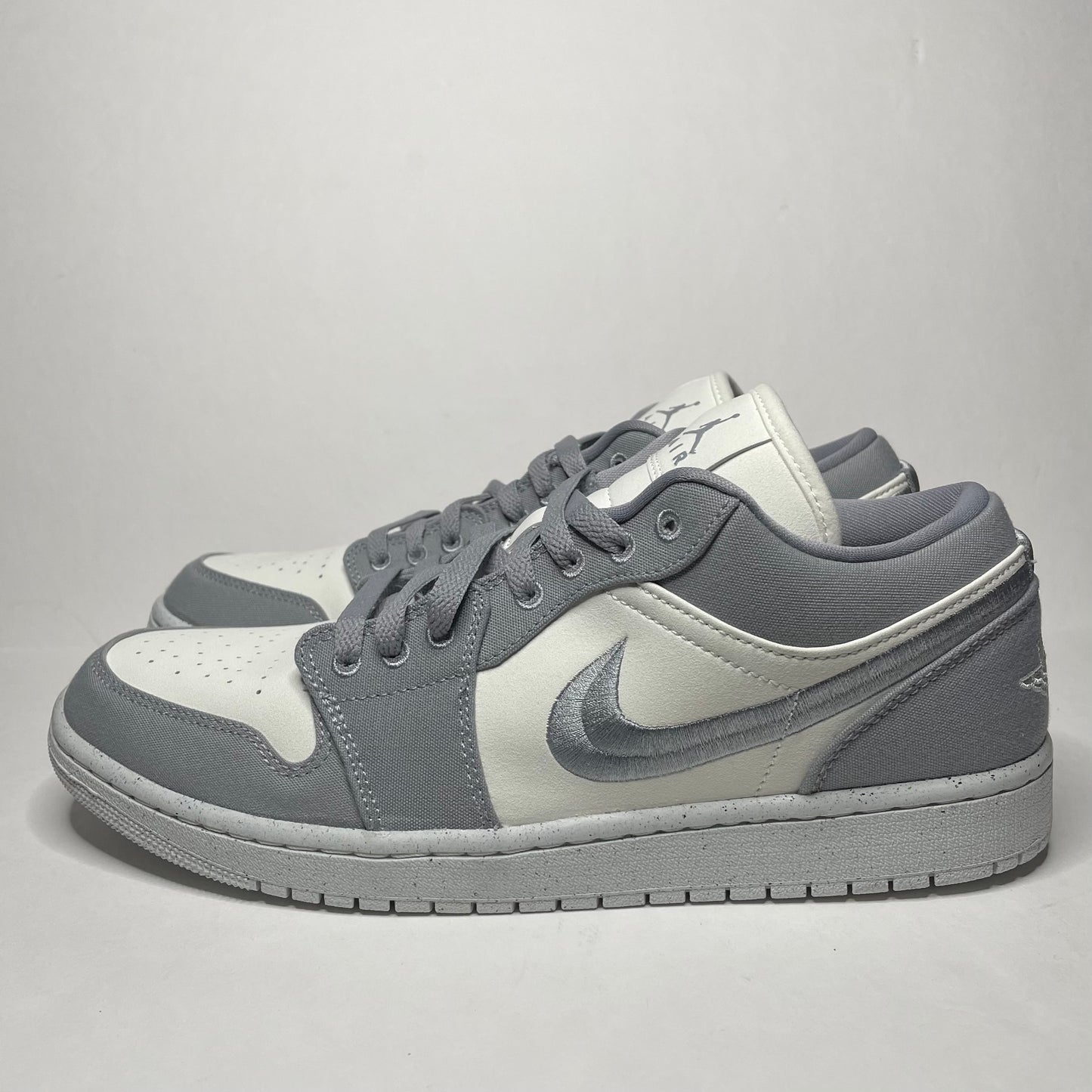 Jordan 1 low ‘Wolf grey’ Size 10.5M