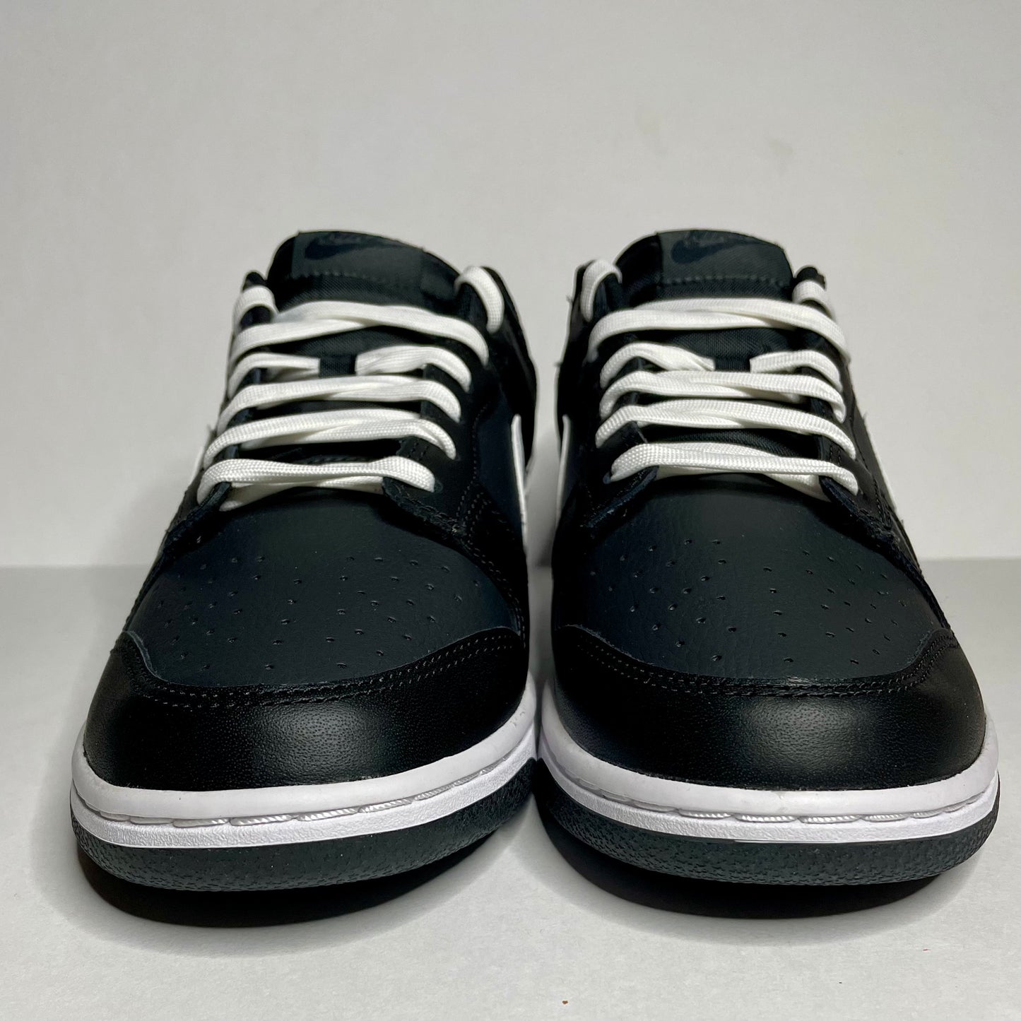 Dunk Low Retro ‘Black/White’ Size 9M - VarsityKicks.co