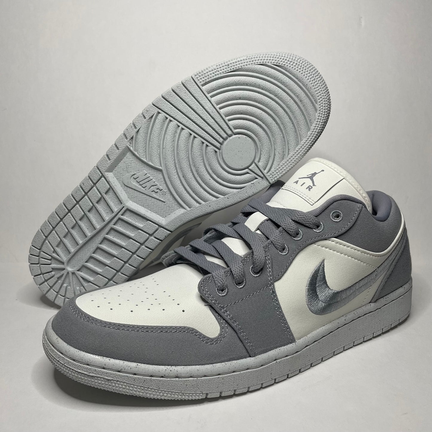 Jordan 1 low ‘Wolf grey’ Size 10.5M