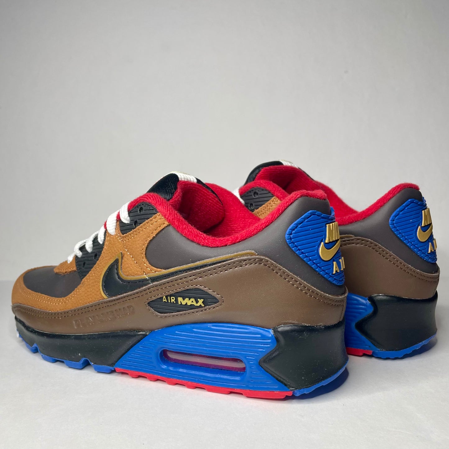 Airmax 90 x EA Sports ‘Play Like Mad’ Size 6M/7.5W