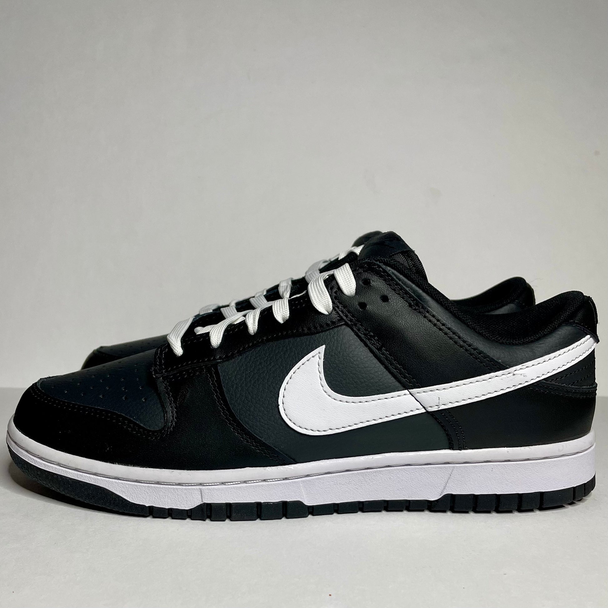 Dunk Low Retro ‘Black/White’ Size 9M - VarsityKicks.co